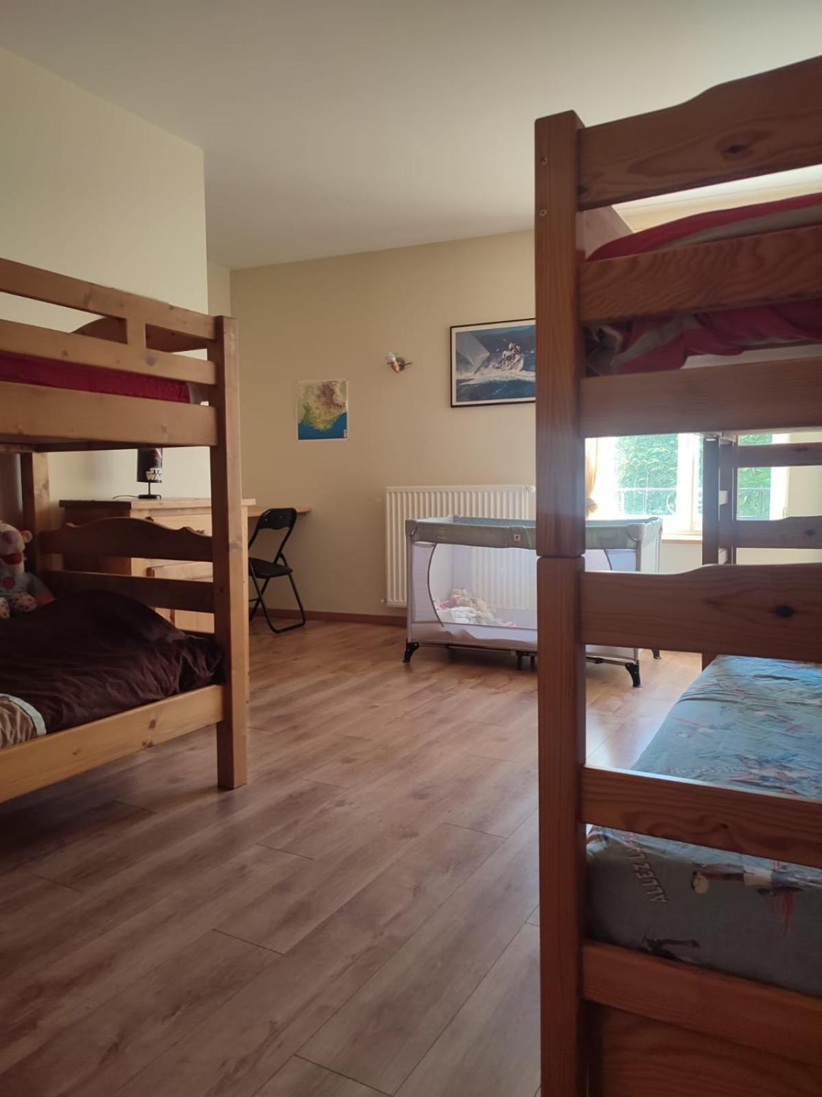 Saint-Laurent-du-Cros Maison De Caractere Le Rouchassier מראה חיצוני תמונה